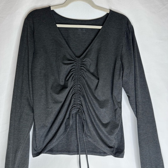 GapFit Tie-front long sleeve Top - Picture 1 of 6